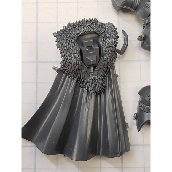 Warhammer 40k White Scars Bits Kor'Sarro Khan Relic Power Armor Torso Legs Cape - Picture 4 of 8